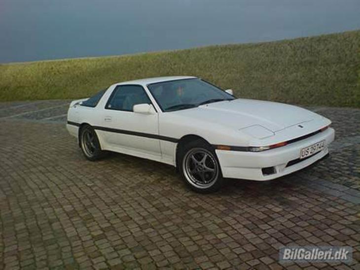 toyota supra 3 0i #2