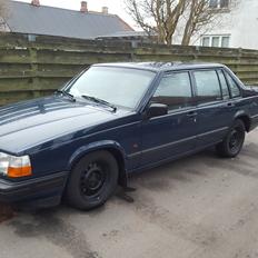 Volvo 940 2.3