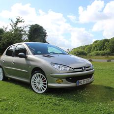 Peugeot 206 1,4 HDi S-line