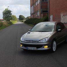 Peugeot 206 1,4 HDi S-line