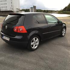 VW Golf V FSI