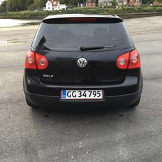 VW Golf V FSI
