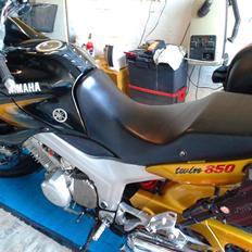 Yamaha TDM 850