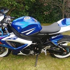 Suzuki GSX-R K7