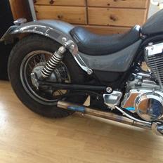 Suzuki VS 800 Intruder