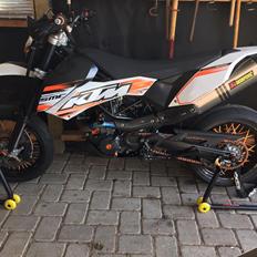 KTM 690 SMC
