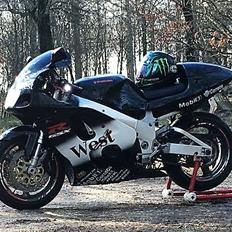 Suzuki GSX-R 750 Srad