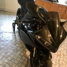 Yamaha YZF R1