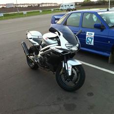Aprilia SL1000 solgt