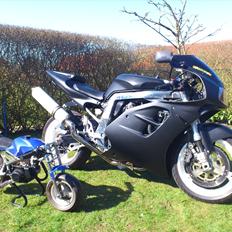 Suzuki Gsxr 750