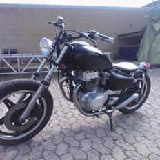Honda CM 400 T