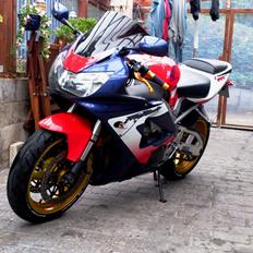 Honda CBR 929 RR Fireblade (SC 44)