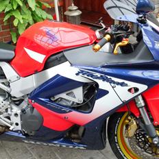 Honda CBR 929 RR Fireblade (SC 44)