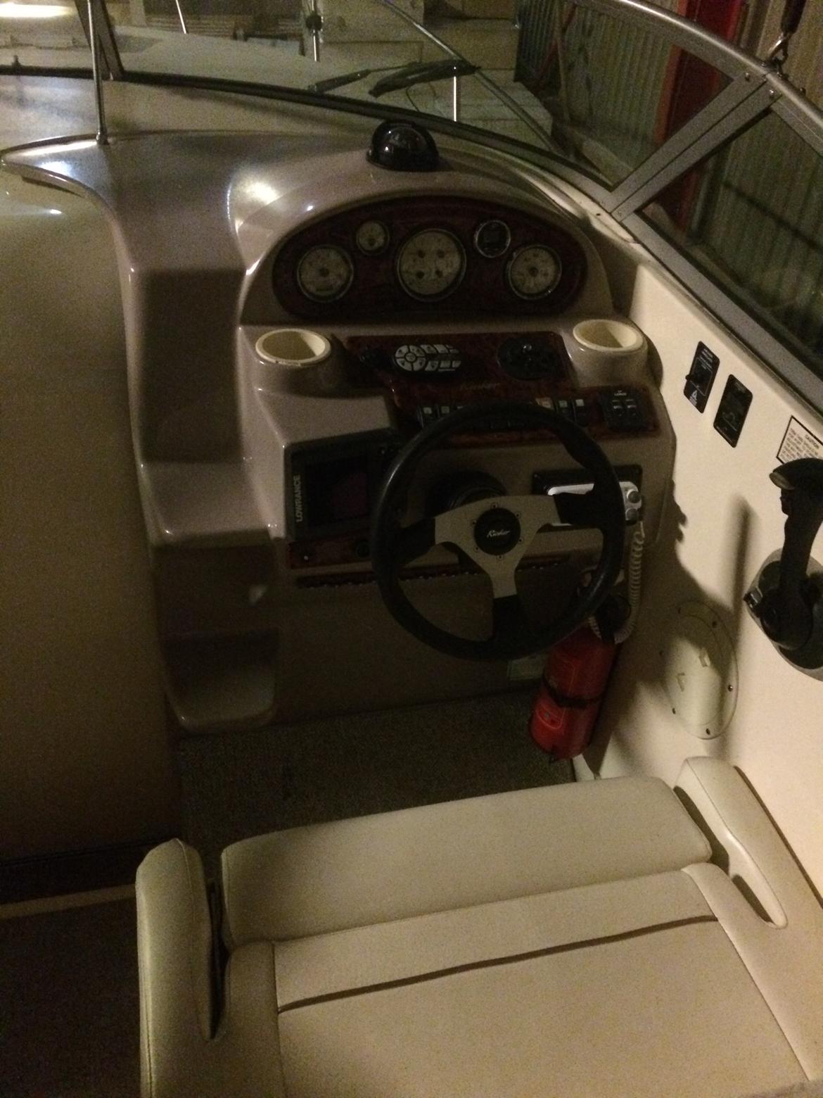 Rinker 270 Fiesta Vee billede 11