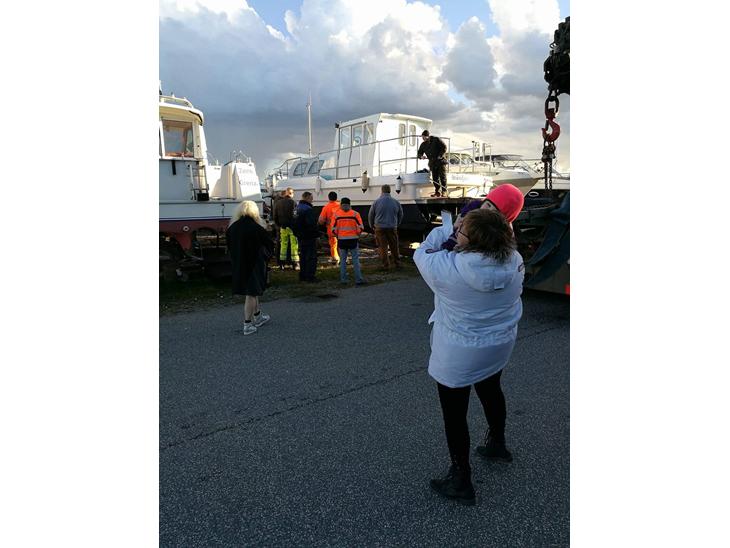 {{currentPhoto.altText}} billede {{currentPhoto.number}}