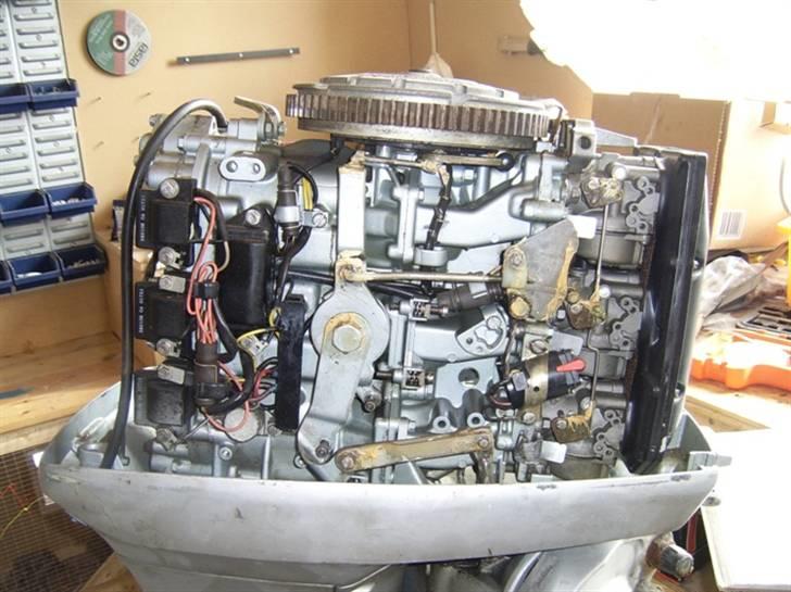 Evinrude 70 hk Renovering Teknik projekter Fotos fra Michael R