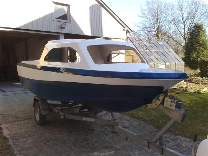 Renovering af Shetland 510 - Så blev vi færdig med at male det blev godt. billede 15