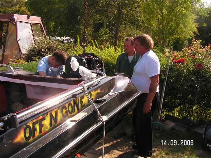 Renovering af Hæk - 14 September
Nu er Hening kommet og så sætter vi motor på billede 52