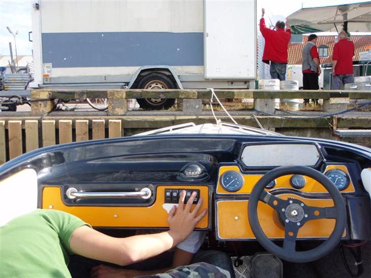 {{currentPhoto.altText}} billede {{currentPhoto.number}}