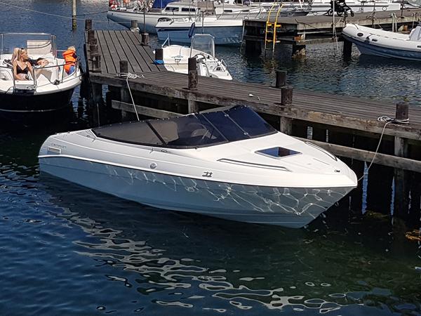 Service af indenbordsmotor og drev