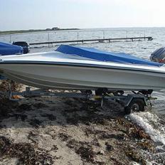Marina Mustang 14