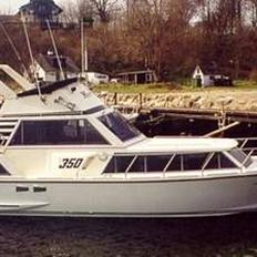 Moonraker 36
