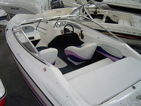 B Baja 180 Islander - Båden indvendig lige før køb og renovering.  billede 1