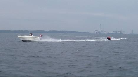 Uttern 5202 - Naboen mente at det var for tøsedrenge.... han blev klogere :) billede 3