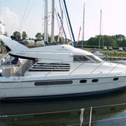 Fairline Squadron 43