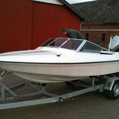 Fletcher Arrowbeau 170