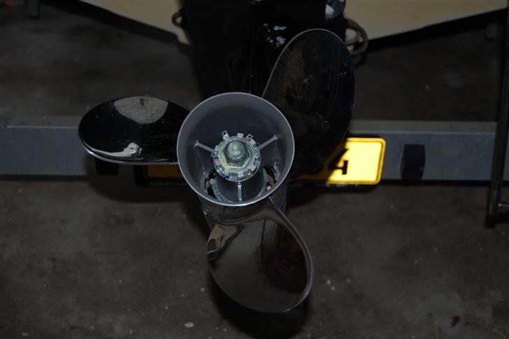 Bayliner 2052 Capri - Lidt fedt på spray før og efter montage har vist aldrig skadet noget billede 8