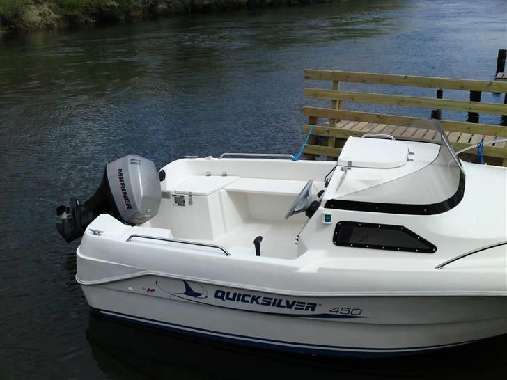 Quicksilver 450 cabin billede 2