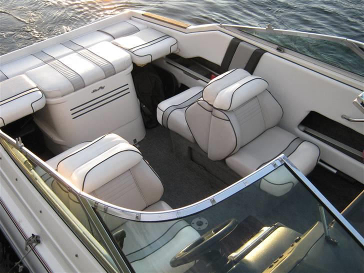 Sea Ray 200 OV LTD - Det er den plads der er kan så lave det bagerste om til sæder også billede 5