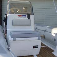 Rib Valiant Vanguard 520T
