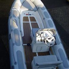 Rib Valiant Vanguard 520T