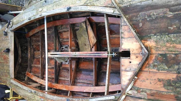 Pirate sejl jolle - Set ovenfra med dørk afmonteret billede 2