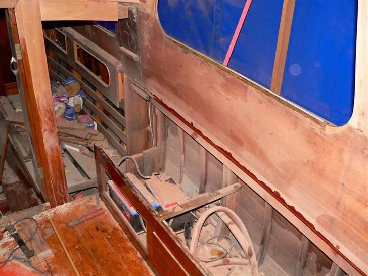 B Motorbåd - Hovedskot og kistebænk adskilt billede 9
