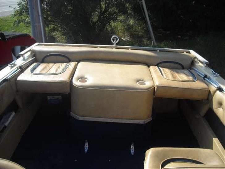 Four Winns 170 Marquise - Overvejer bagertste interior layout som denne søstermodel fra USA billede 5