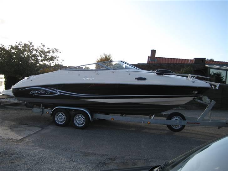 Rinker 232 Captiva Cuddy Cabin billede 4