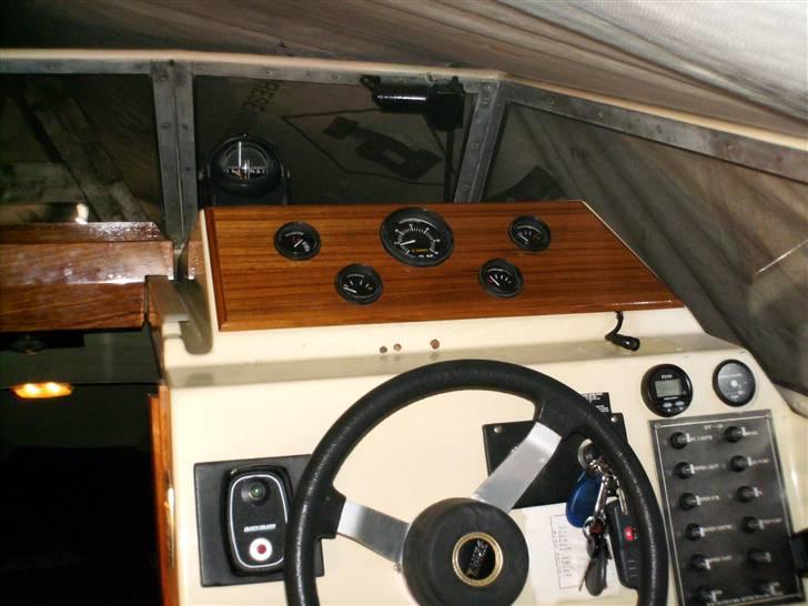 Fjord weekender 30 - nyt instrumentbrædt nye ure bliver mort. når båden kommer i vandet billede 17