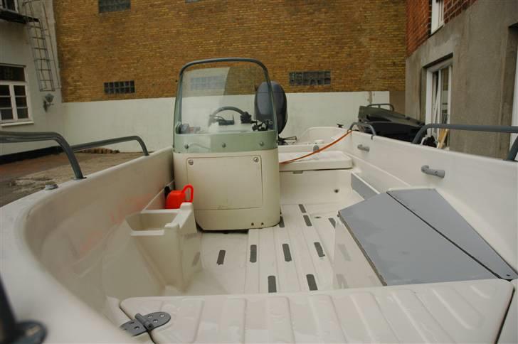 Terhi 6020c - Mange af skrid klistermærker er slidt i kanter  billede 3