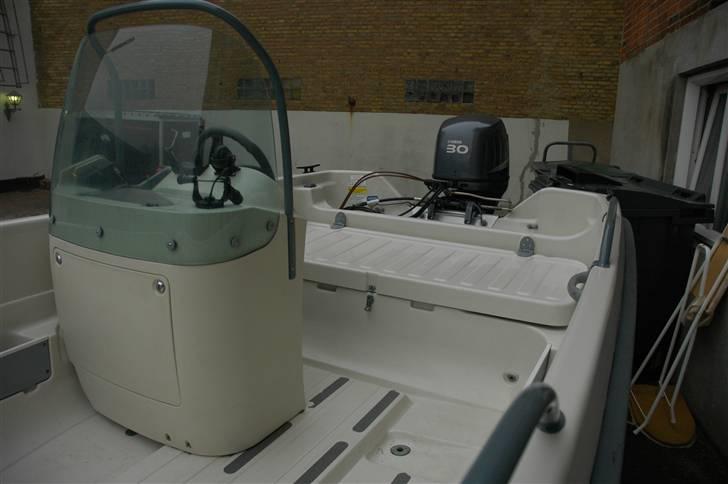 Terhi 6020c - Glæder mig til at sidde bag pulten :-) billede 12