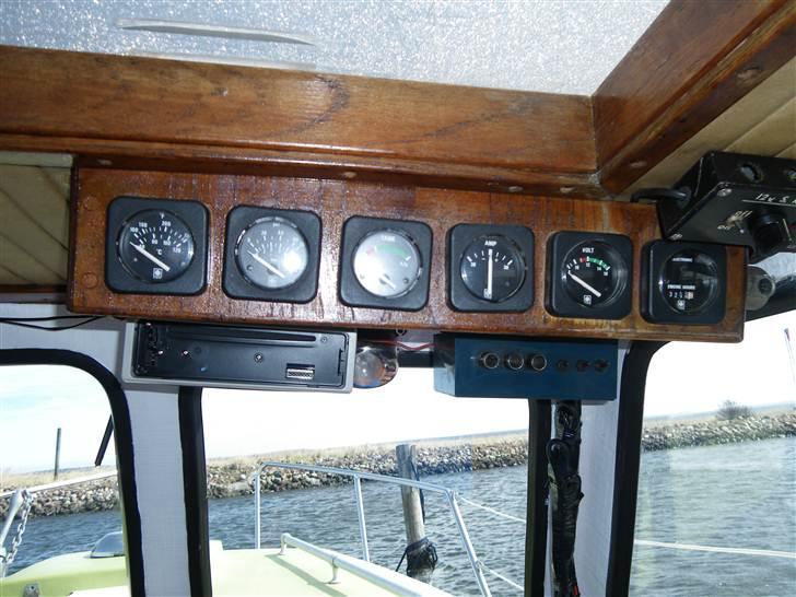 Glasfiberbåd albatross 26 `brumbassen` billede 5