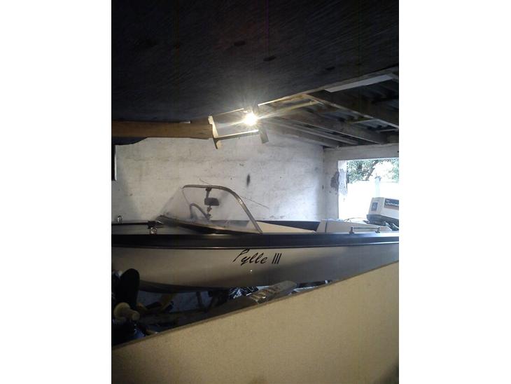 {{currentPhoto.altText}} billede {{currentPhoto.number}}