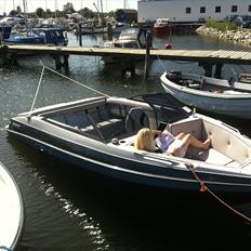 X VIP Valiant 1850 SS