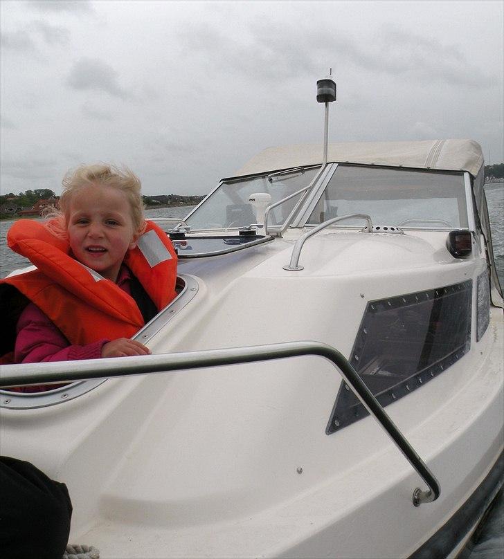 Shetland Saker - Sif, mit barnebarn som båden er opkladt efter. billede 9