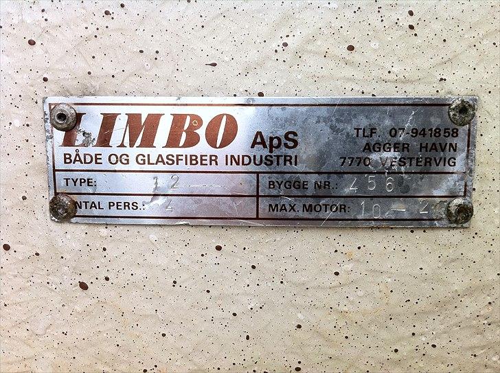 Limbo 12 - 12 fod bygge nr 456
max pers 4 max motor 25 står ikke om det er kw eller hk. Krik anbefalder max 20 hk men jeg ved at det var mere førhen såsom 22 kw x 1,36 = 29,92 hk el rundt 30 hk billede 6
