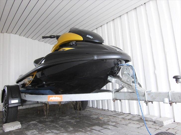 Двигатель yamaha gp1300r