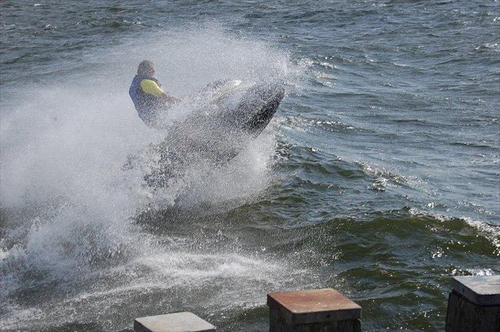 Seadoo RXP 215 - En sensommer dag i august 2011. Skønt med lidt vildt vejr :) billede 4