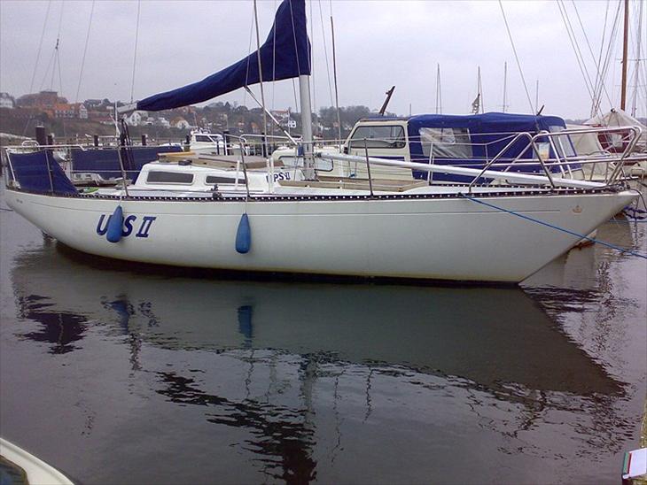 elvstrom 32 sailboat